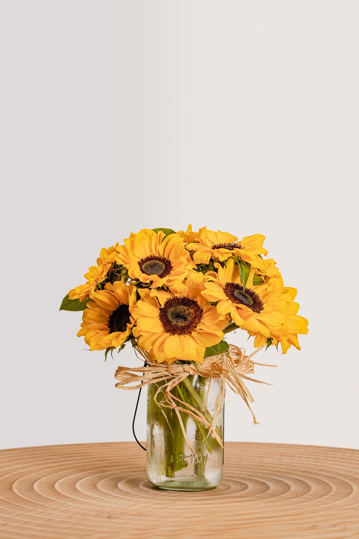The Sunflower Power flower arrangement is the perfect way to show your loved ones how much you care.